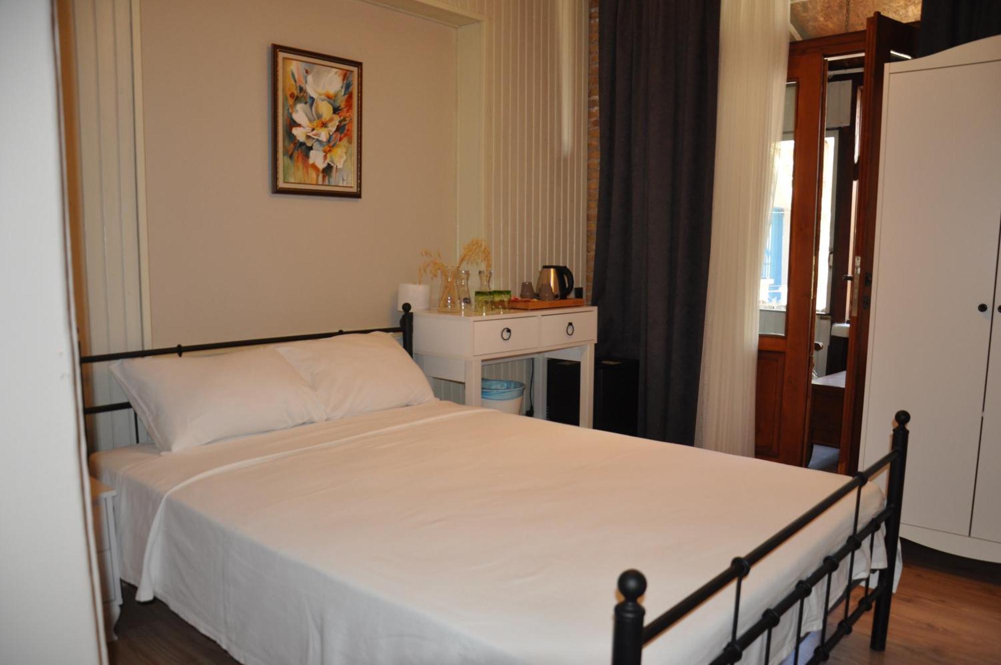 La Casa Carina Bed and Breakfast Antalya Buitenkant foto