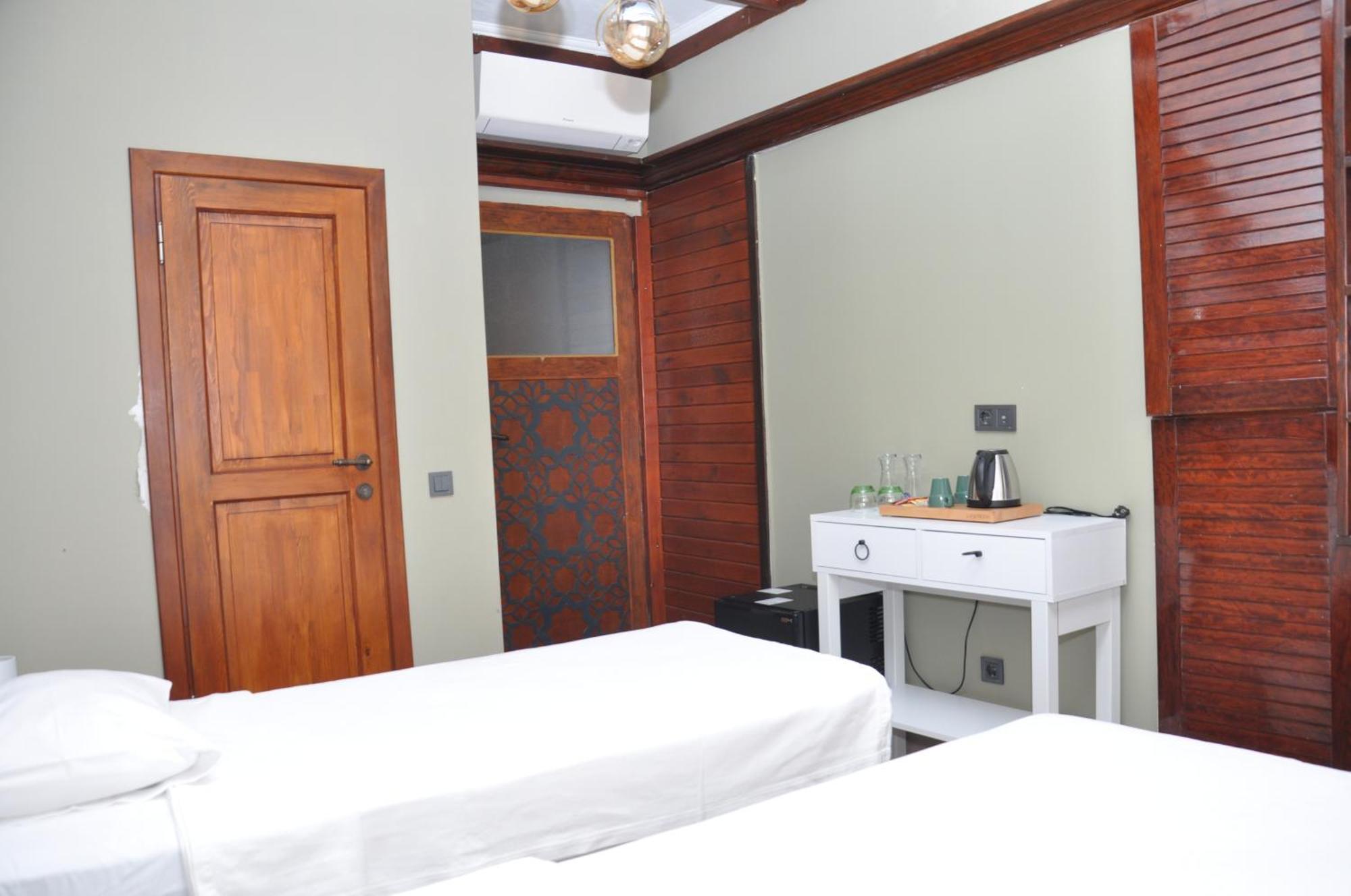 La Casa Carina Bed and Breakfast Antalya Buitenkant foto